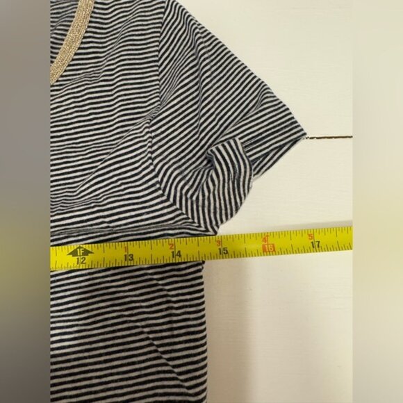Banana Republic women’s striped t-shirt with gold neckline size XS - Picture 3 of 10